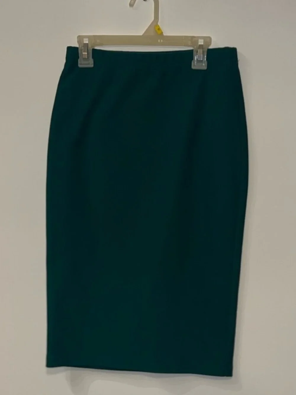 Green Stretchy Midi Ribbed Skirt🧑